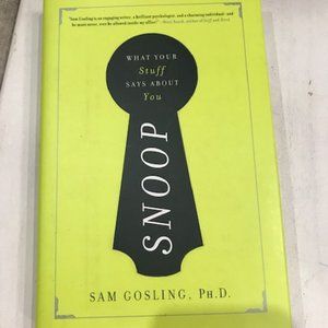 Hardback 'Snoop: What Your Stuff Says About You'  - Unread/New